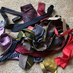 Mystery box of 8 men’s ties